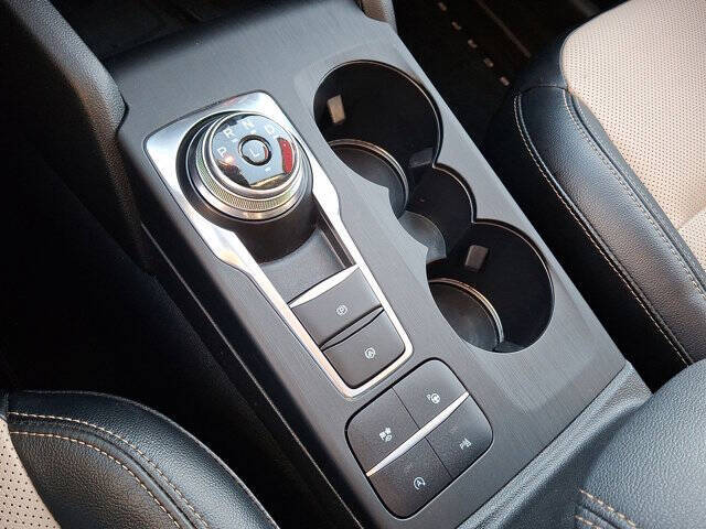 2021 Ford Escape Titanium