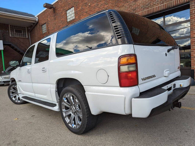 2003 GMC Yukon XL Denali