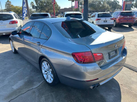 2011 BMW 5 Series 528i