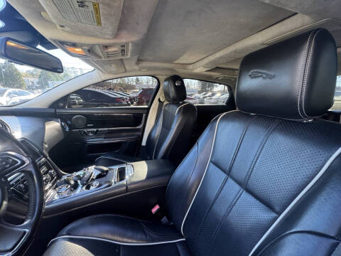 2014 Jaguar XJL Portfolio