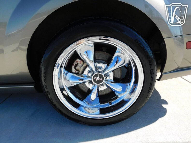 2005 Ford Mustang