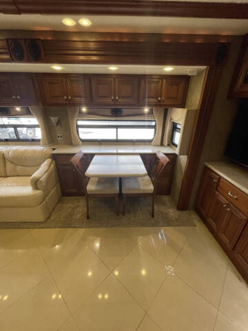 2013 Freightliner XCM Chassis