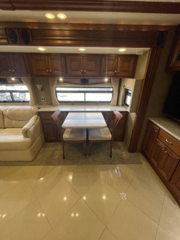 2013 Freightliner XCM Chassis