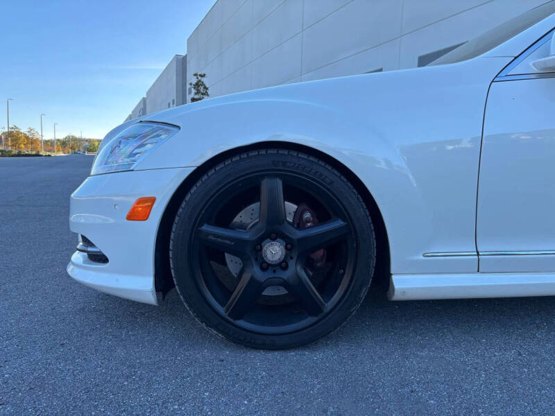 2011 Mercedes-Benz S-Class S 550