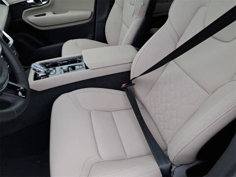 2026 Volvo XC90 B5 Core