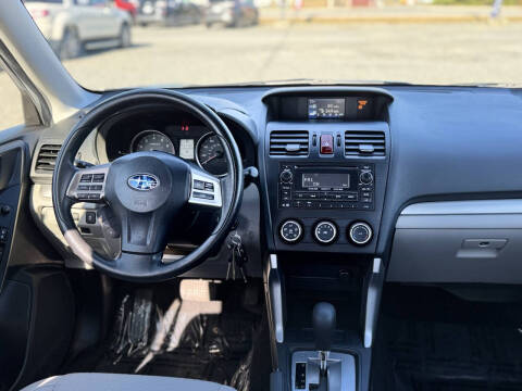 2015 Subaru Forester 2.5i