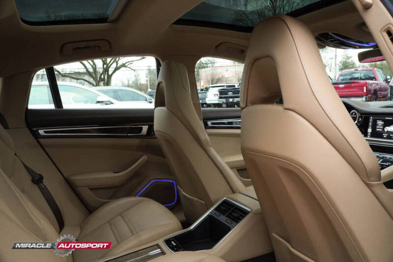 2017 Porsche Panamera 4S