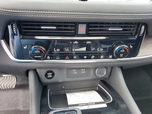 2025 Nissan Rogue Platinum