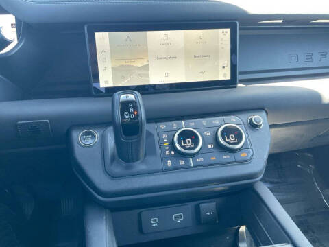 2024 Land Rover Defender 90 P400 X-Dynamic SE