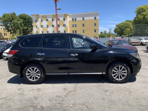 2014 Nissan Pathfinder S