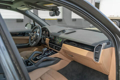 2023 Porsche Cayenne