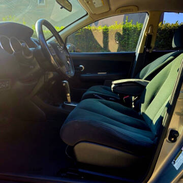 2012 Nissan Versa 1.8 S