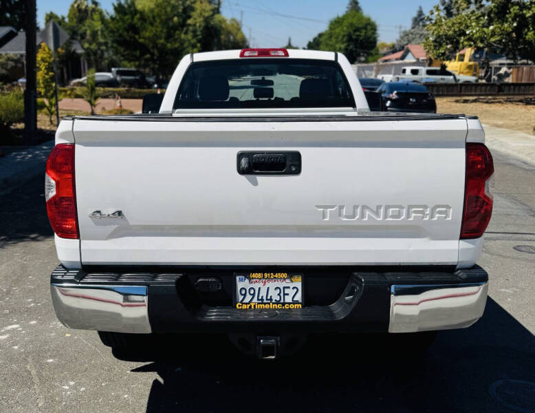 2017 Toyota Tundra SR