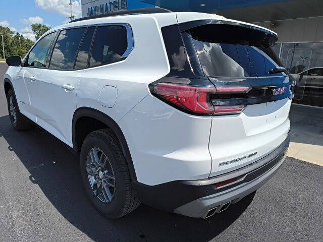 2025 GMC Acadia Elevation
