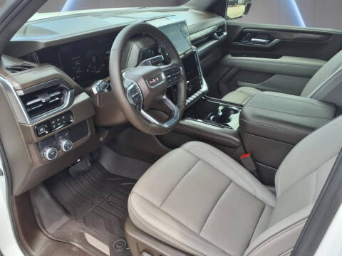 2025 GMC Yukon Elevation