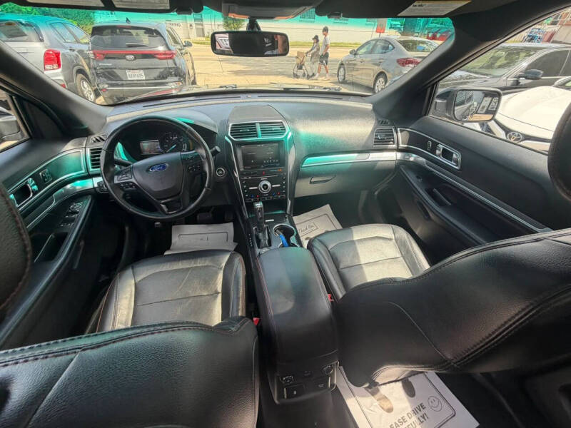2016 Ford Explorer Sport