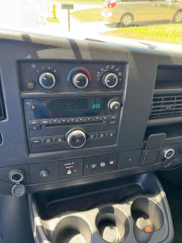 2017 Chevrolet Express 2500