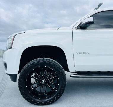 2017 GMC Yukon SLT