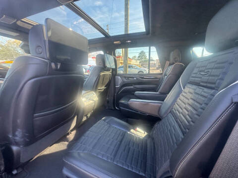 2023 Cadillac Escalade-V