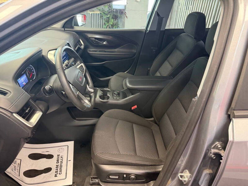 2023 GMC Terrain SLE