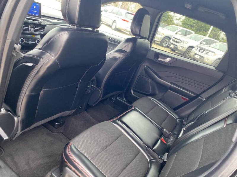 2025 Ford Escape ST-Line