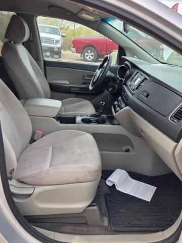 2015 Kia Sedona LX