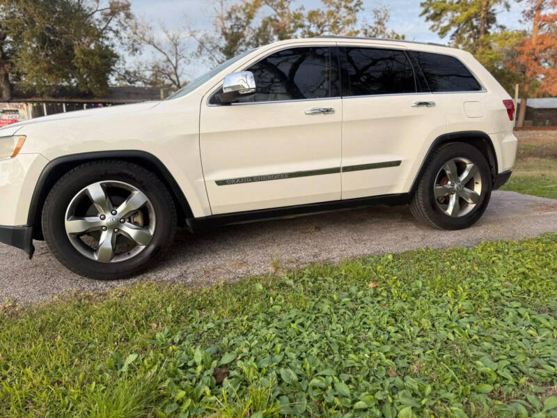 2011 Jeep Grand Cherokee Overland photo 6