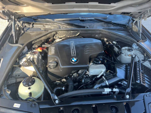 2013 BMW 5 Series 528i xDrive