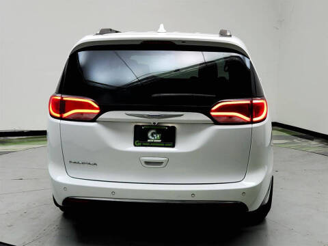 2020 Chrysler Pacifica Touring L Plus