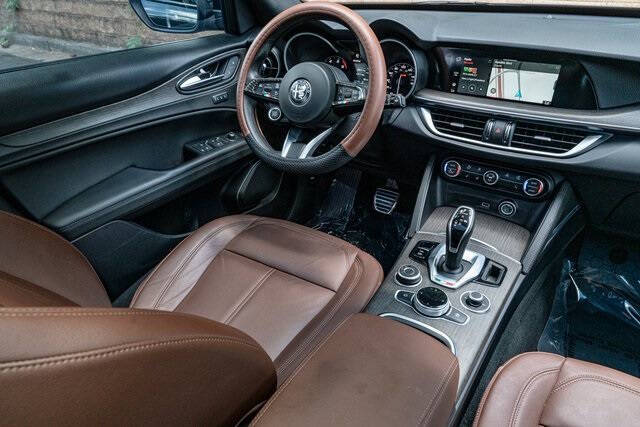 2022 Alfa Romeo Stelvio Ti