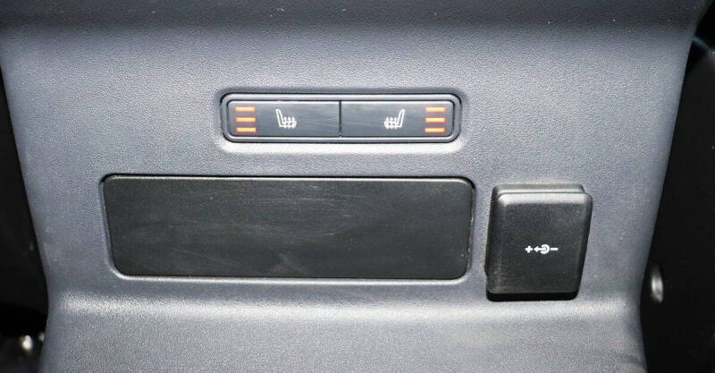 2022 Land Rover Range Rover Velar P250 R-Dynamic S