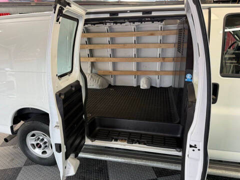 2024 GMC Savana 2500
