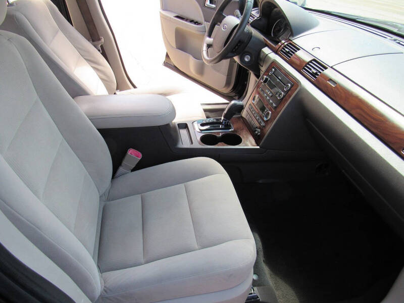2008 Ford Taurus SEL