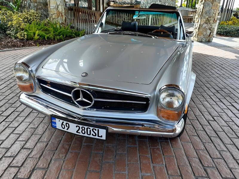 1969 Mercedes-Benz 280 SL for sale at Complete Auto Remarketing Specialists Inc. in Tampa, FL