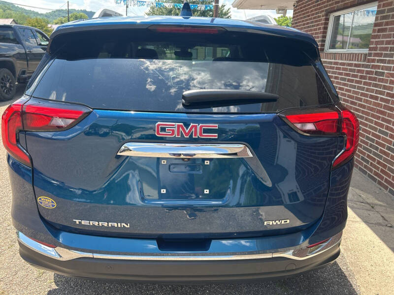 2021 GMC Terrain SLT
