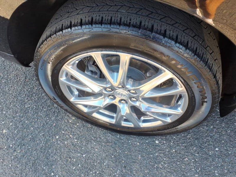 2022 Buick Enclave Essence