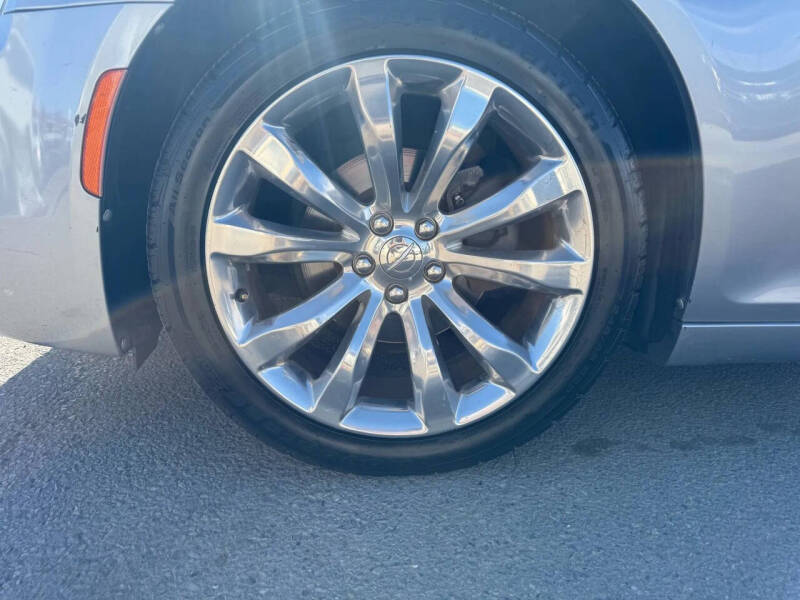 2018 Chrysler 300 Limited