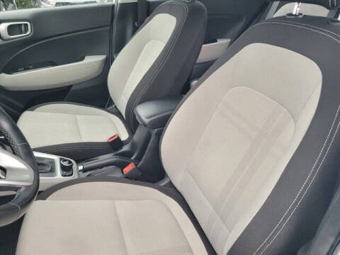 2020 Hyundai Venue SEL