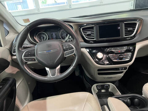 2018 Chrysler Pacifica Touring L