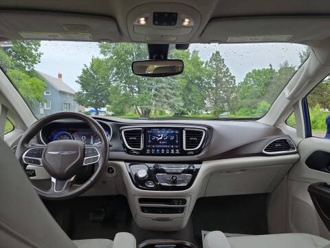2020 Chrysler Pacifica Touring L Plus