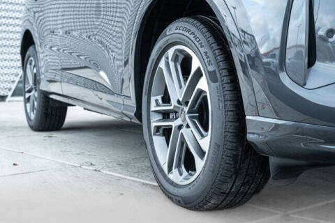 2025 Audi Q5 quattro Premium Plus TFSI