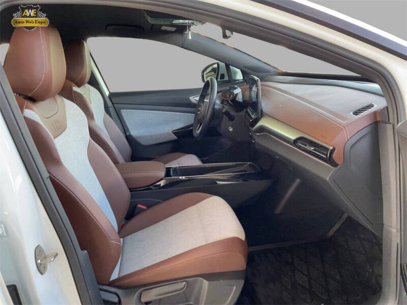 2023 Volkswagen ID.4 Pro