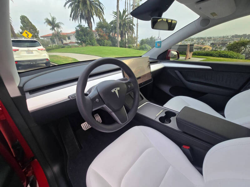 2023 Tesla Model Y Performance