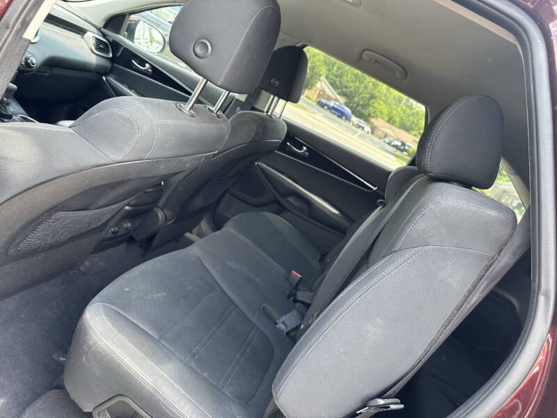 2020 Kia Sorento LX V6