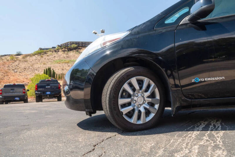 2015 Nissan LEAF