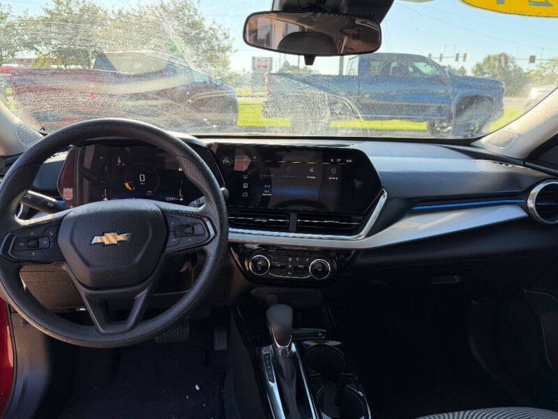 2024 Chevrolet Trax LT