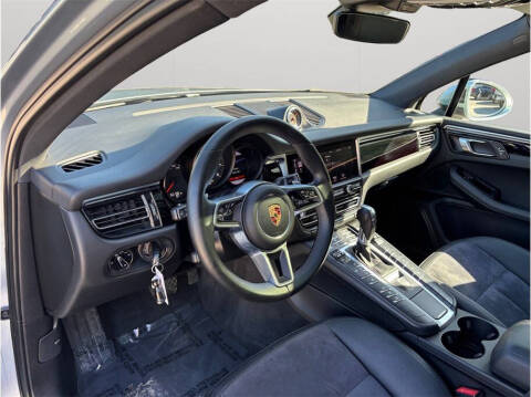 2020 Porsche Macan