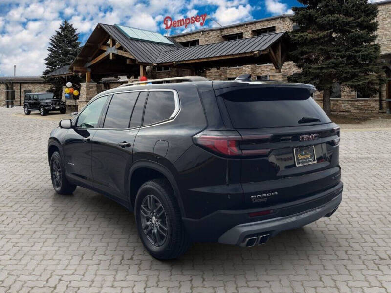 2025 GMC Acadia Elevation