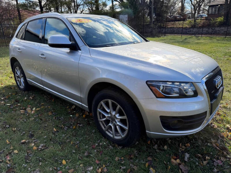 2011 Audi Q5 2.0T quattro Premium Plus