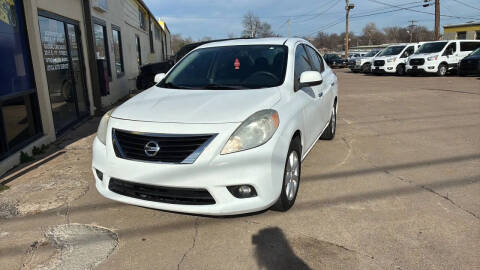 2013 Nissan Versa 1.6 S